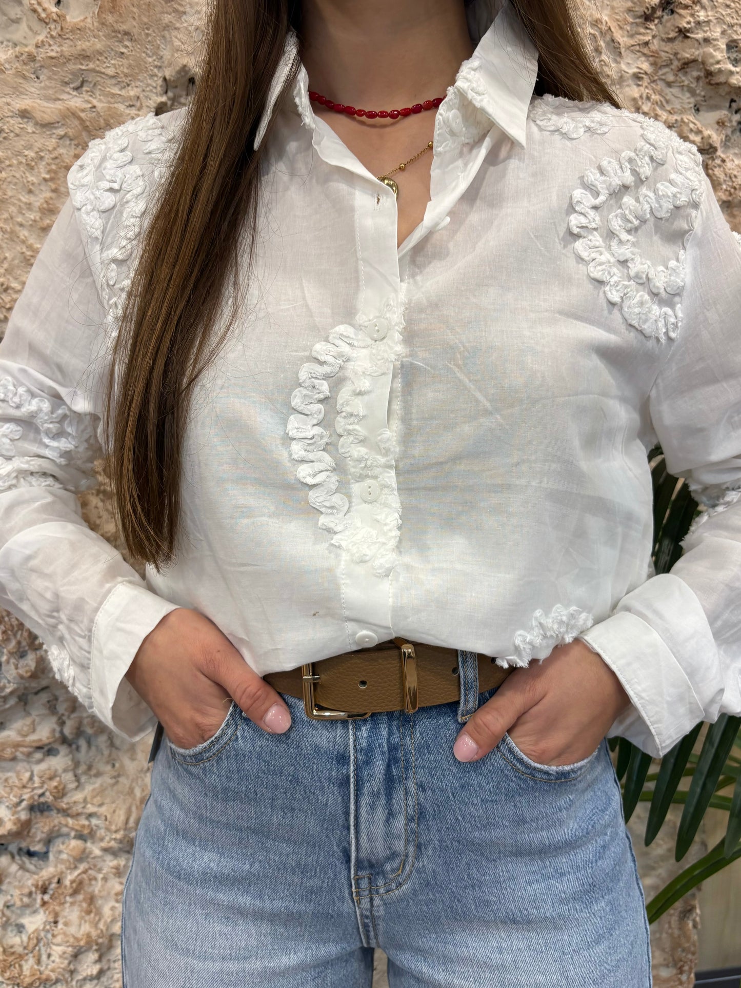 CAMISA RELIEVE BORDADOS BLANCA